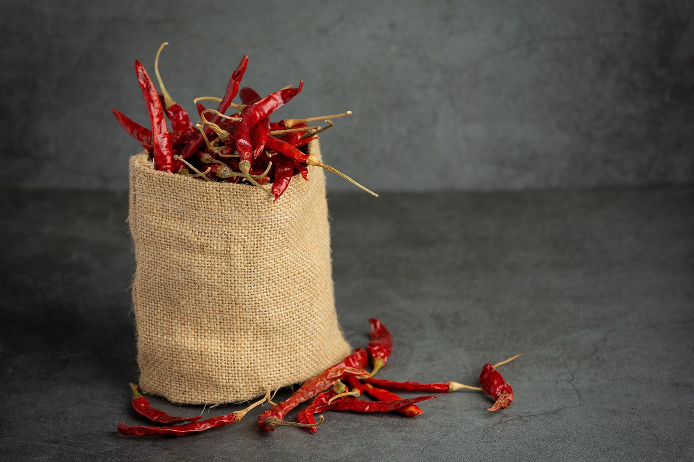 Key Factors to Look for in Reliable Stemless Chilli Exporters